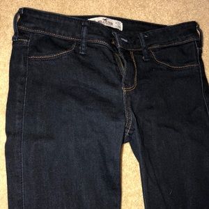 hollister dark wash 00R jeans